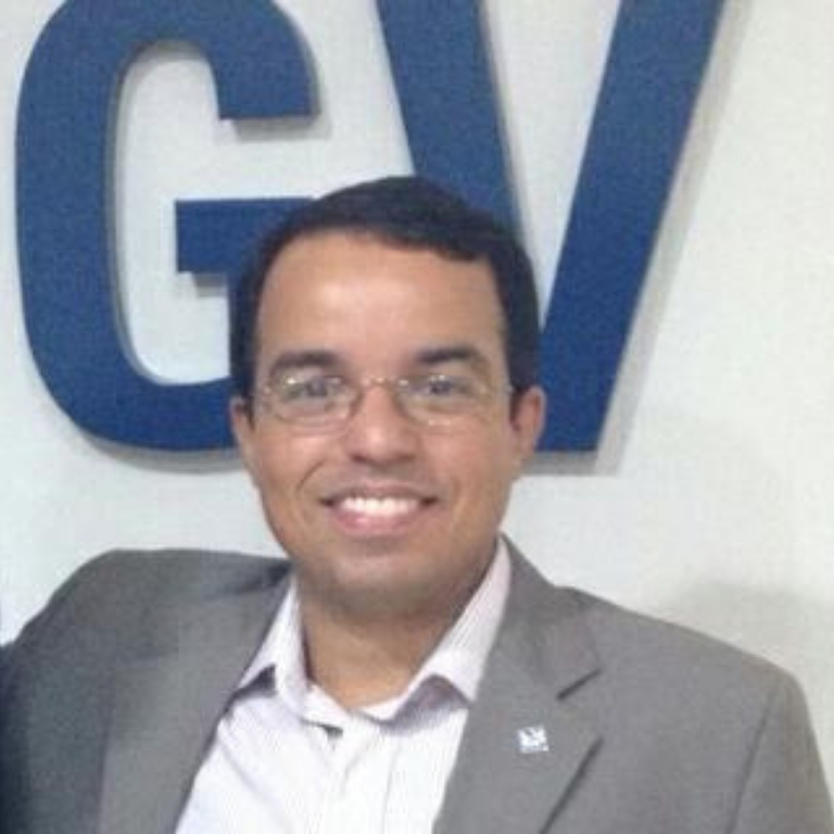 Fabio dos Santos, PMP pelo PMI, Gerenciamento de Projetos, LUTH Consultoria Empresarial (RJ)